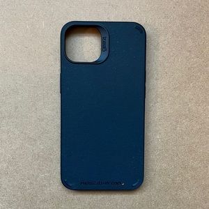 Black Gear4 iPhone 13 Case